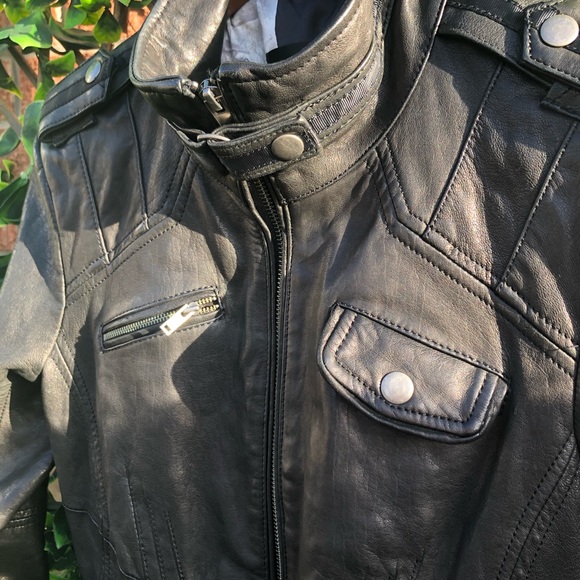 Danier Black Italian Leather Motorcycle Jacket - Picture 4 of 9